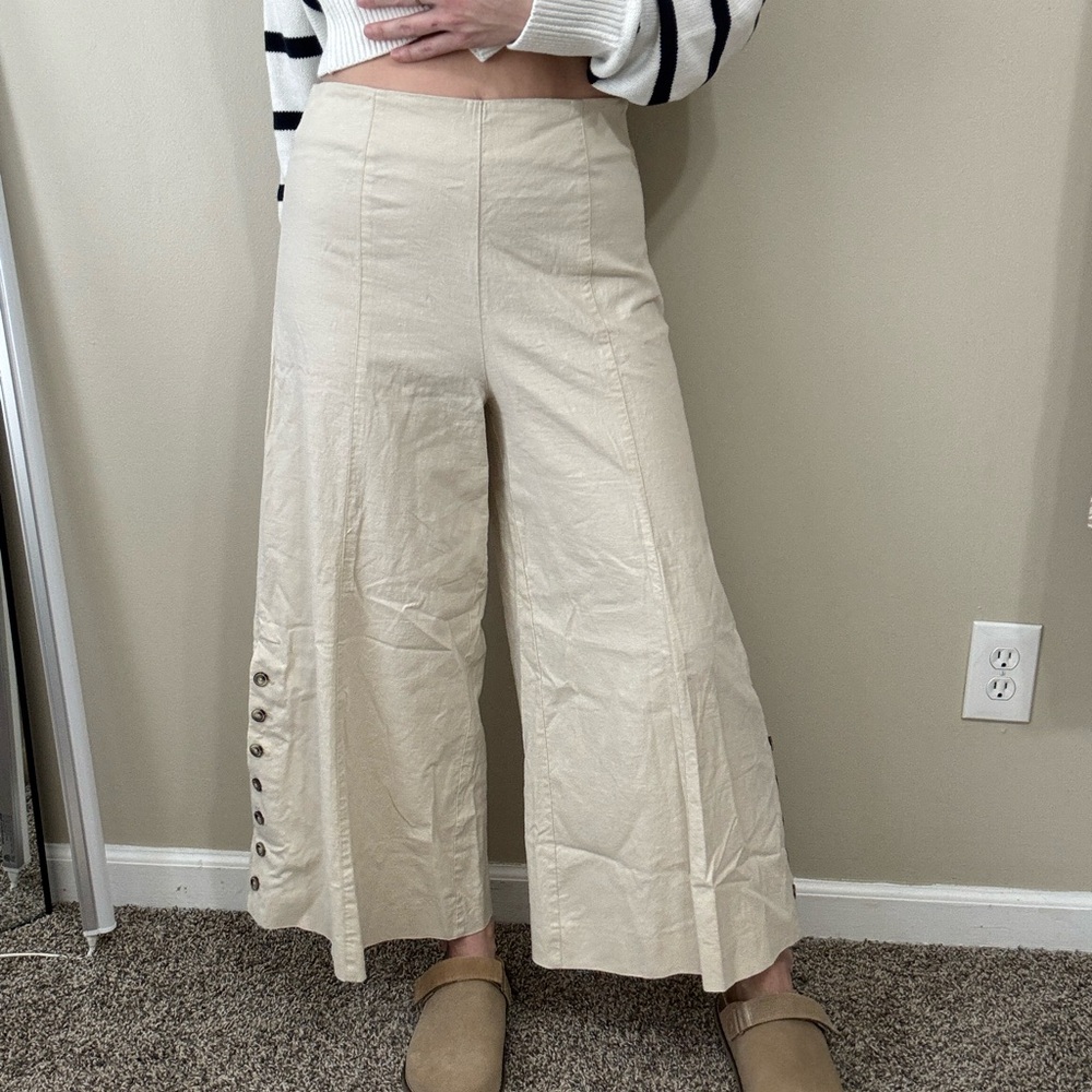 Anthropologie wide leg linen blend crop pants, size 6